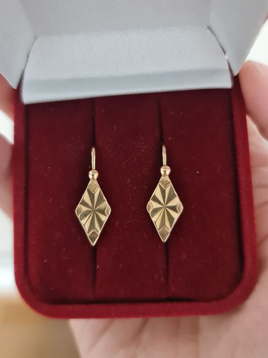 Золотые серьги  583 пробы Ромбики