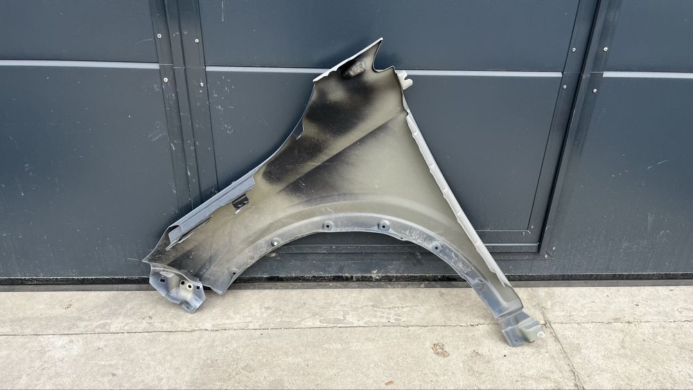 Nissan Qashqai 23- десен калник