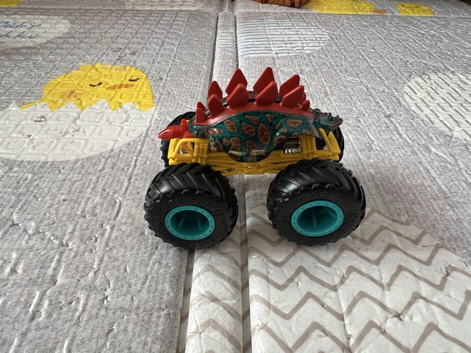 Писта Hot wheels за монстъртрак