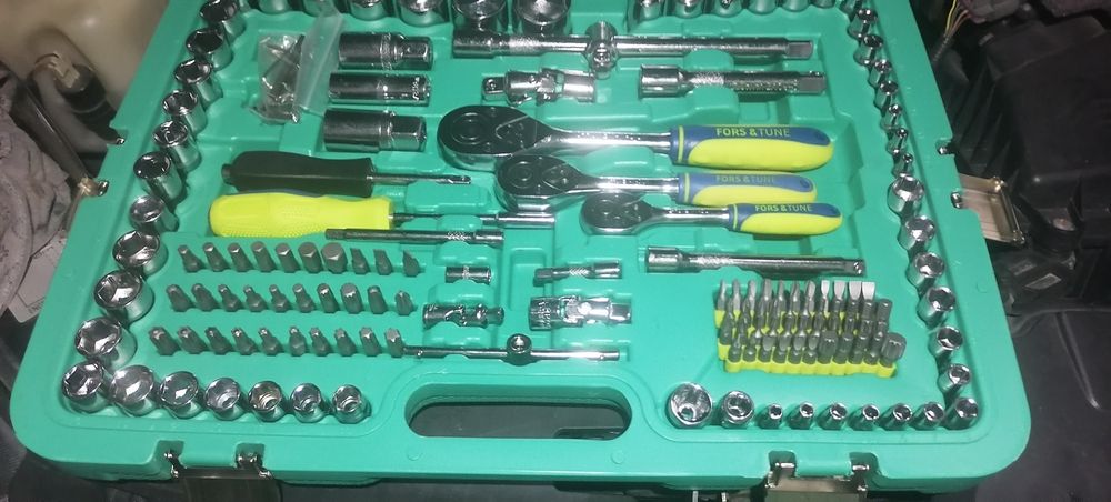 Продам набор инструмента