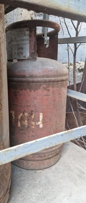 Продаю газовые баллоны.б/у