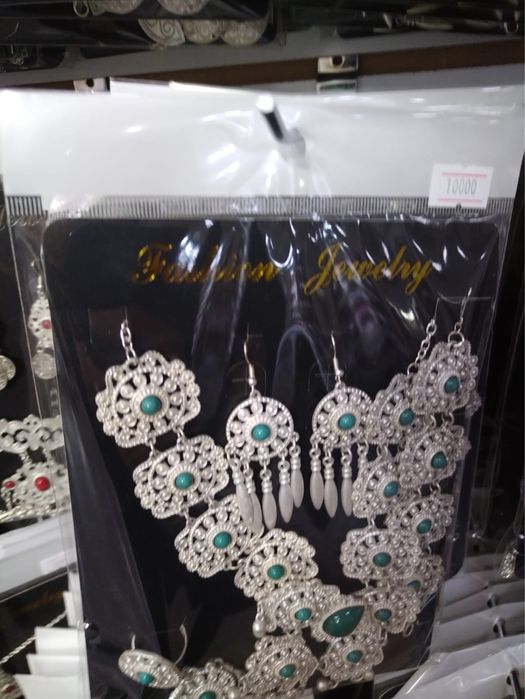 Комлект украшений мельхиор