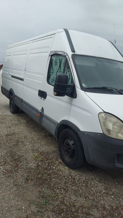 Vând sau schimb Iveco daily