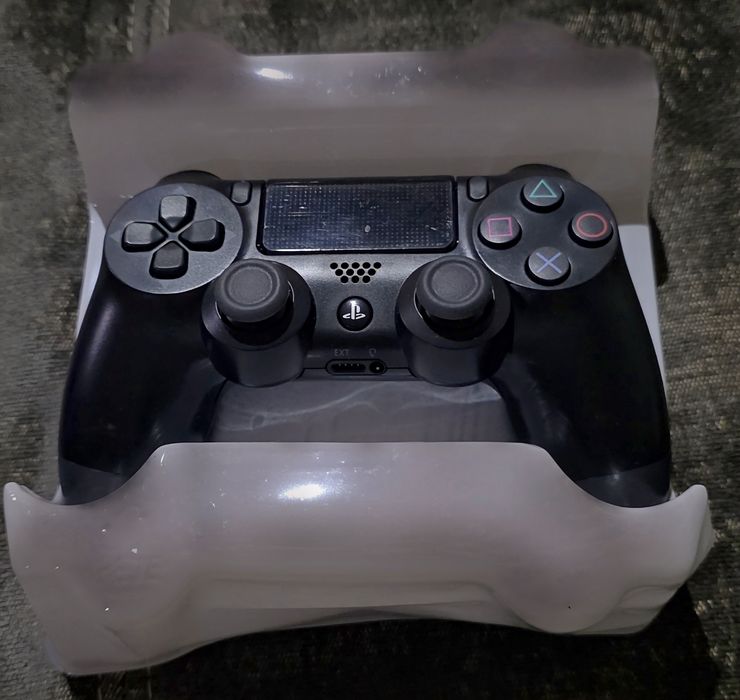 Controller wirelles Sony PS4 DualShock 4 NOU – Sigilat / Neutilizat