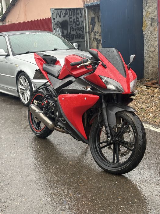 Yamaha yzf r 125