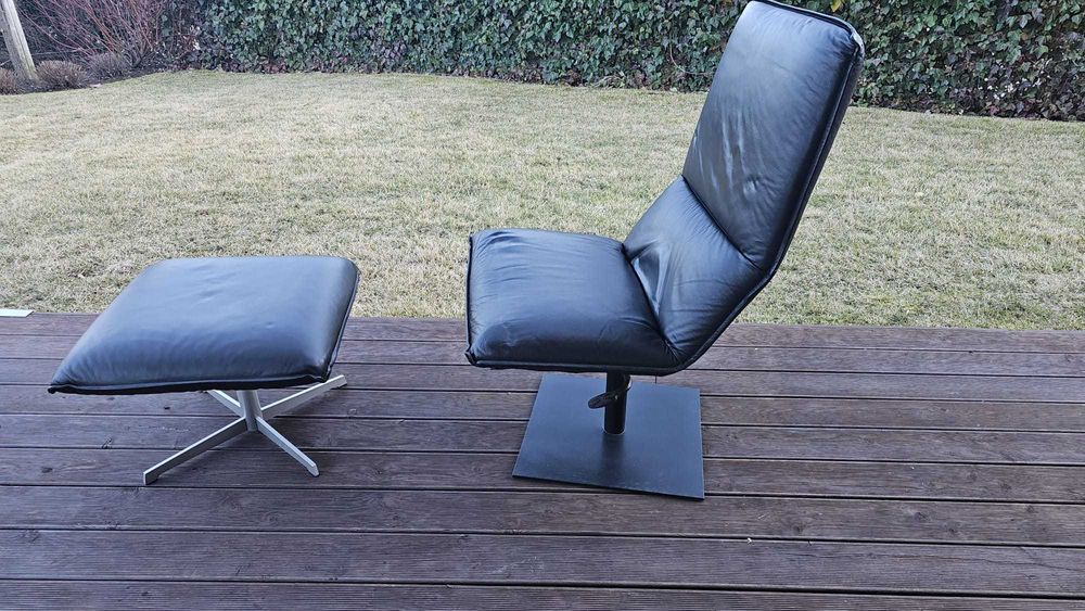 Италиански комплект от естествена кожа  кресло и табуретка