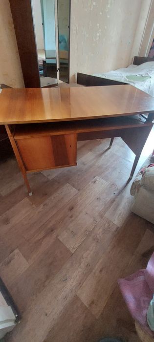 Письменный  стол