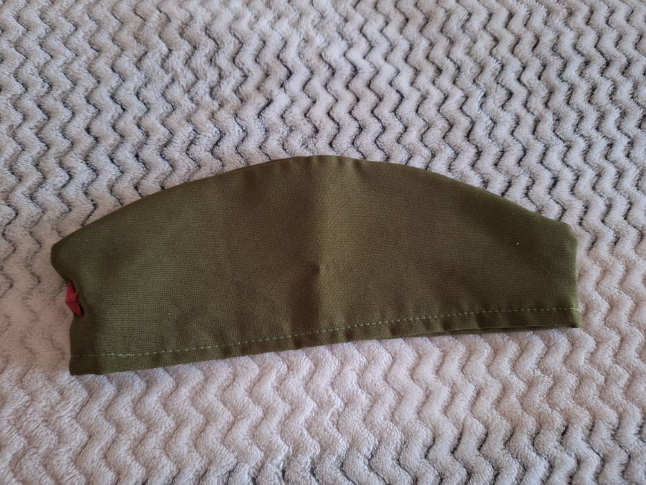 Продам пилотку в отличном состоянии