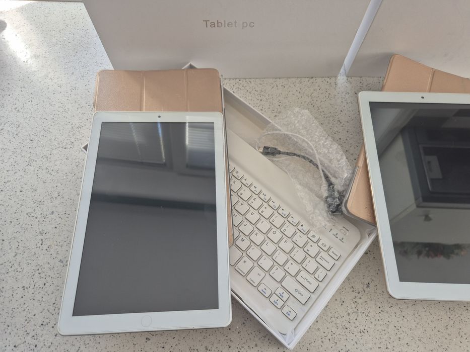 Tableta de vanzare 2 buc.