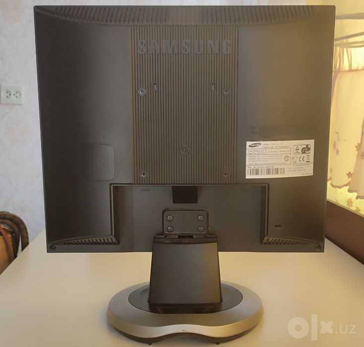 Монитор компьютерный Samsung "Sync Master 710N"