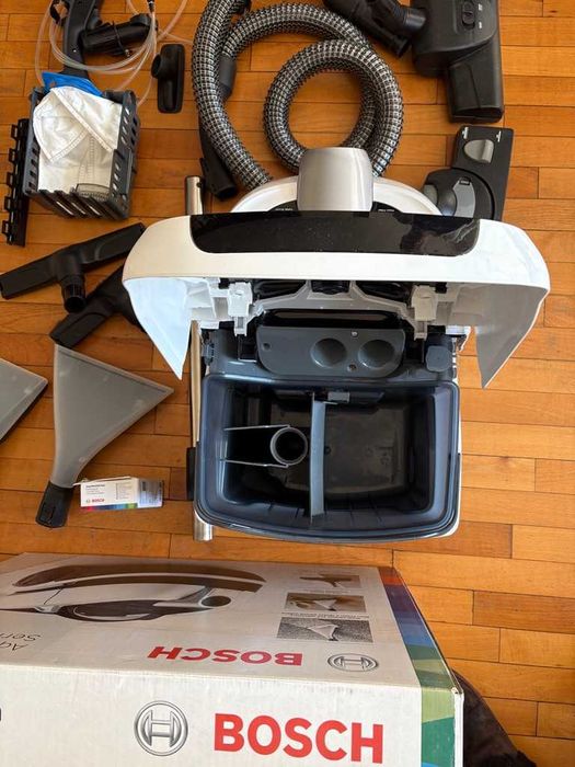 Перяща прахосмукачка BOSCH, Бош - застраховка до 2028