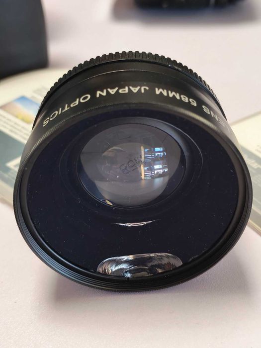 Пълен комплект Nikon D3400 с обектив, допълнителни лещи, филтри и аксесоари – Добро състояние!