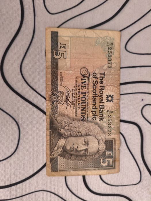 Редкая банкнота 5 шотландских фунтов 1999 года (The Royal Bank of Scot