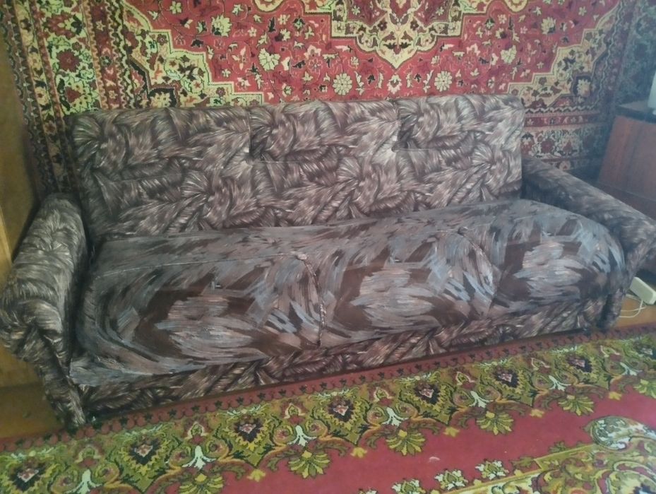 Диван, два кресла