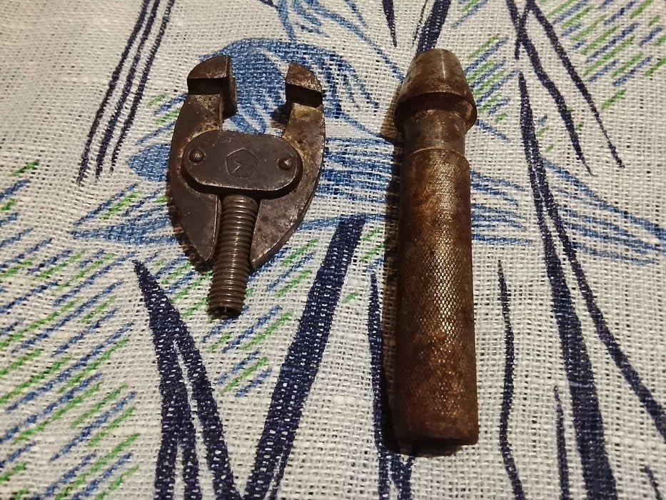 Ручные мини‑тиски ювелирные (СССР)