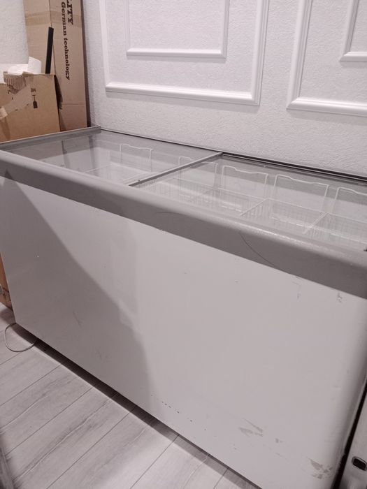 Продам морозильник