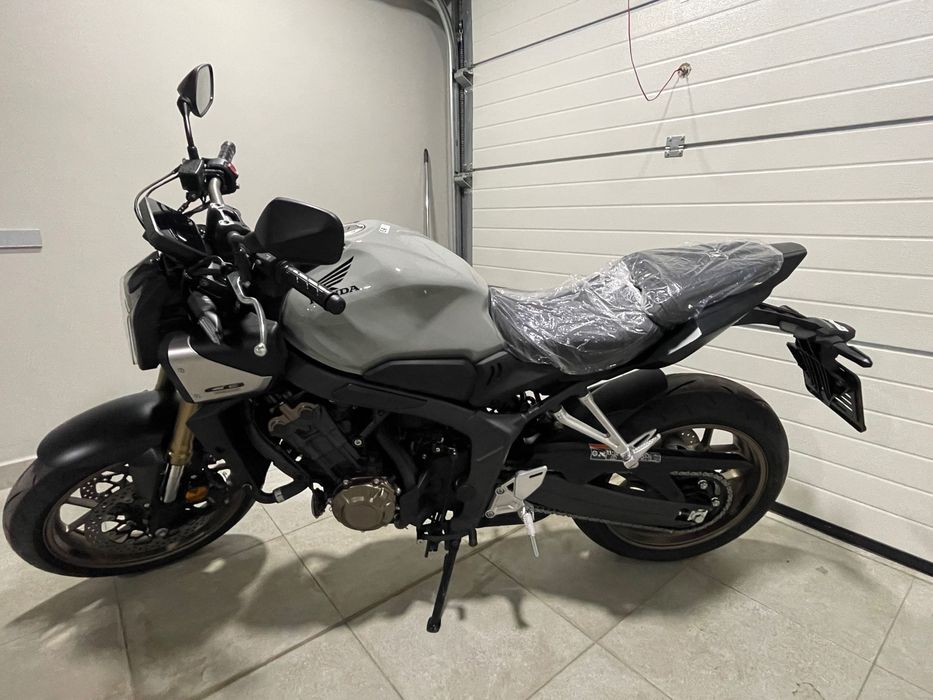 Honda CB650R 2024