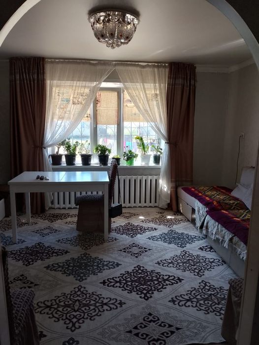 Продам 3х  комнатный квартиру