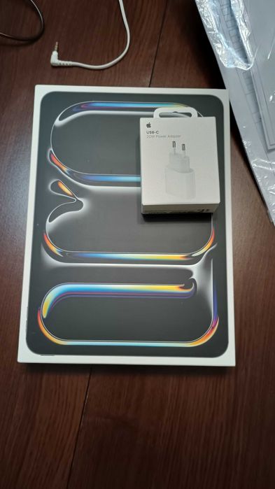 Ipad Pro 11 M5 Wi-Fi 256GB + адаптер