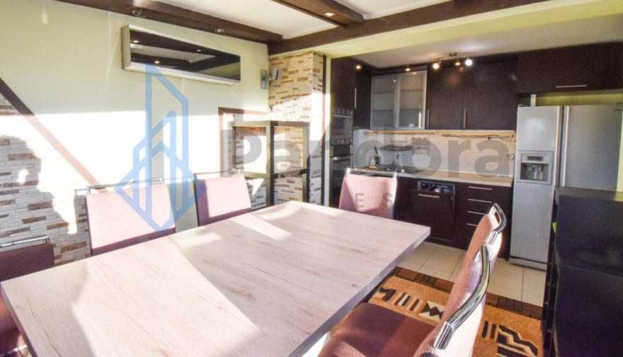 Дава се под наем Тристаен апартамент в София, Борово - 105 кв.м за 680 € - Снимка #2