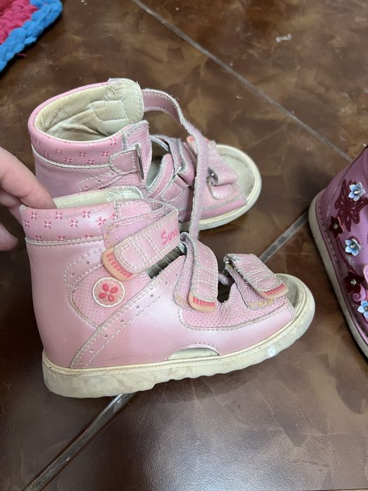 Отдам даром ортопедическую обувь