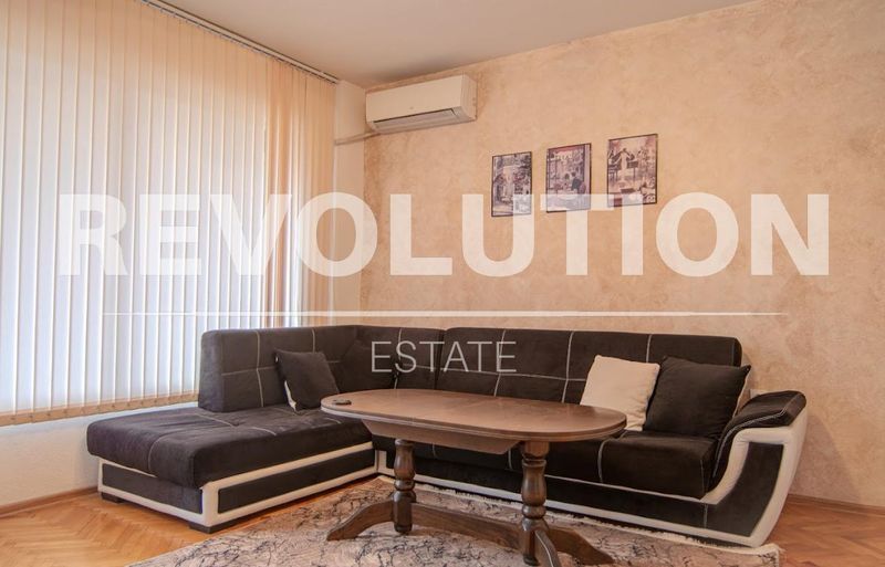 Тристаен апартамент в района на Кършияка