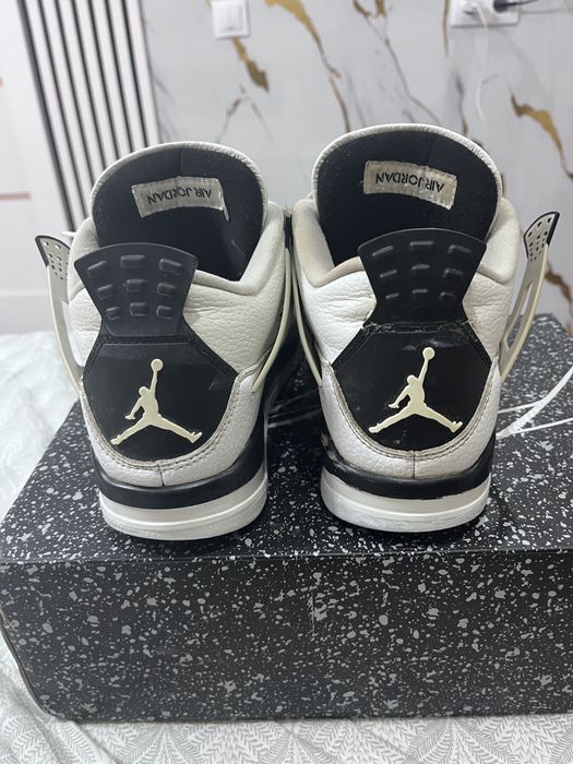 Jordan 4 military black 43