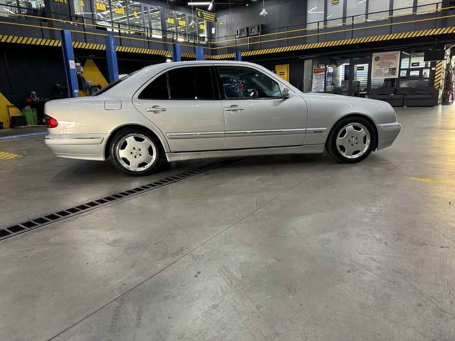 Mercedes- benz w210
