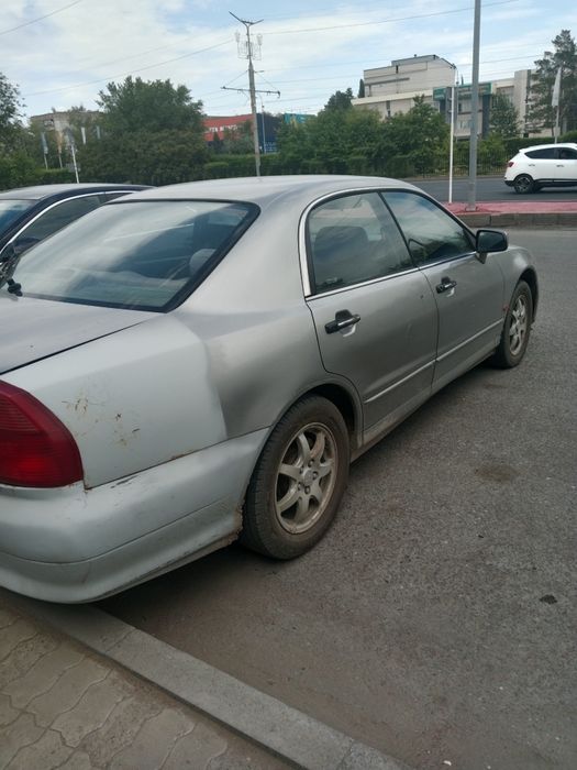 Продам Mitsubishi Diamante