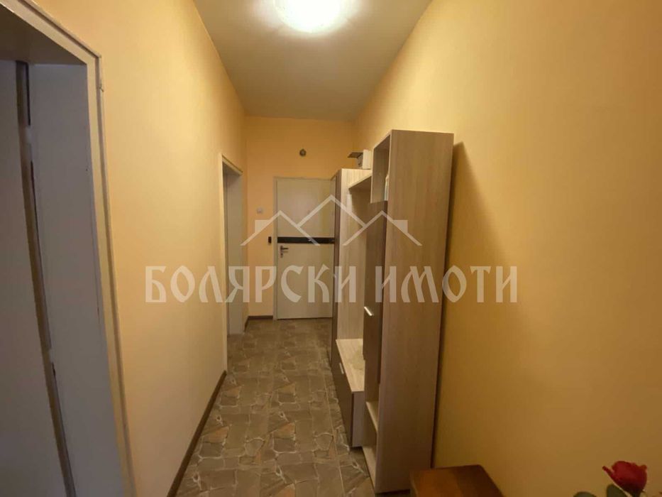 Продава се Тристаен апартамент в Велико Търново, Център - 115 кв.м за 1174 €/кв.м - Снимка #7