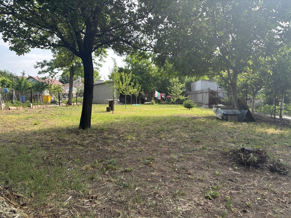 Teren si casa batraneasca de vanzare Cumpana, central, 832 mp