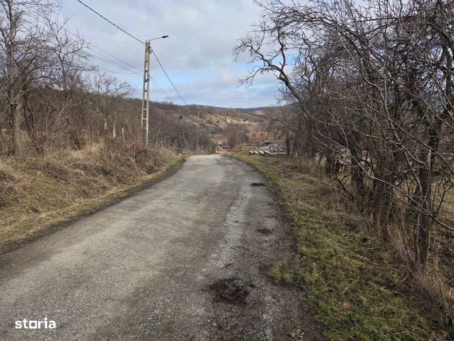 Teren intravilan, 3800 mp, ideal investitie - zona turistica , Moigrad