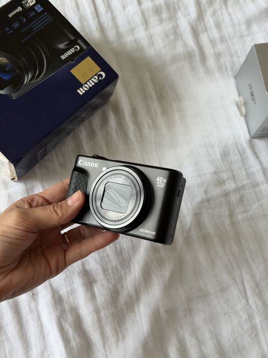 Фотокамера Canon PowerShot SX740 HS черный