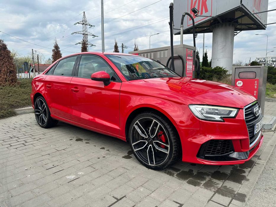 vand sau schimb  2 autoturism audi a3 si mercedes GLC