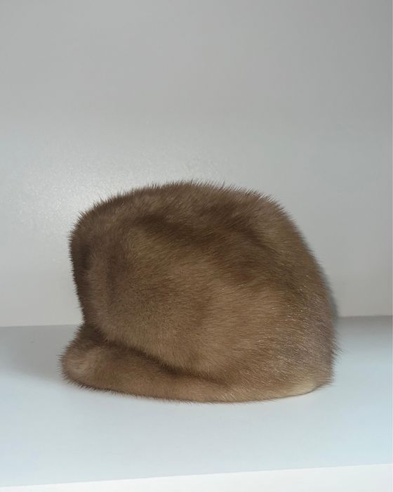 Caciula din blana naturala,impecabila