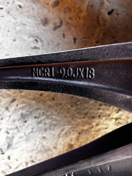 Vând/schimb jante 18” motec mcr1 două lățimi