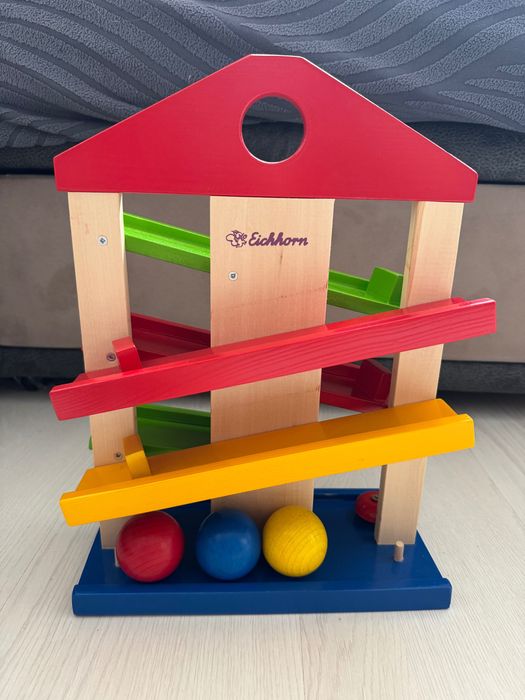 Eichhorn дървена къща с топки