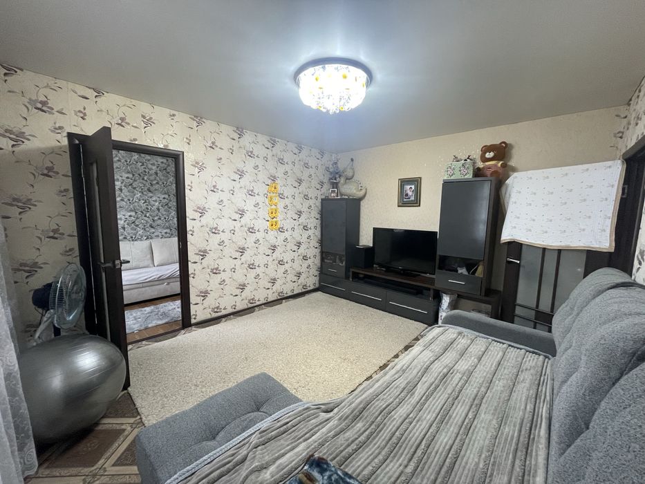 Продам  1/3 дома