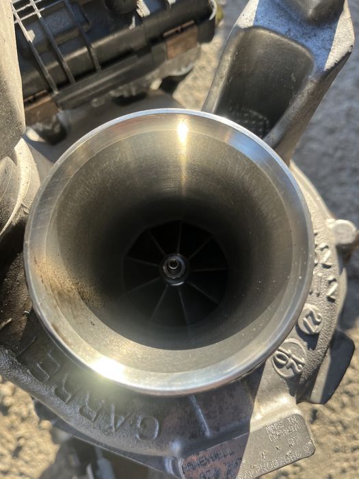 Турбо компресор ф10 ф11 ф15 530д 330д н57д30 258 bmw турбо f10 f11