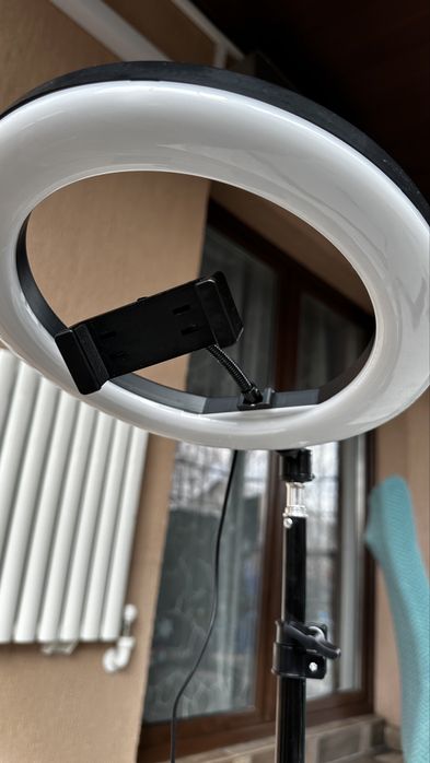 Trepied telefon cu lampa led