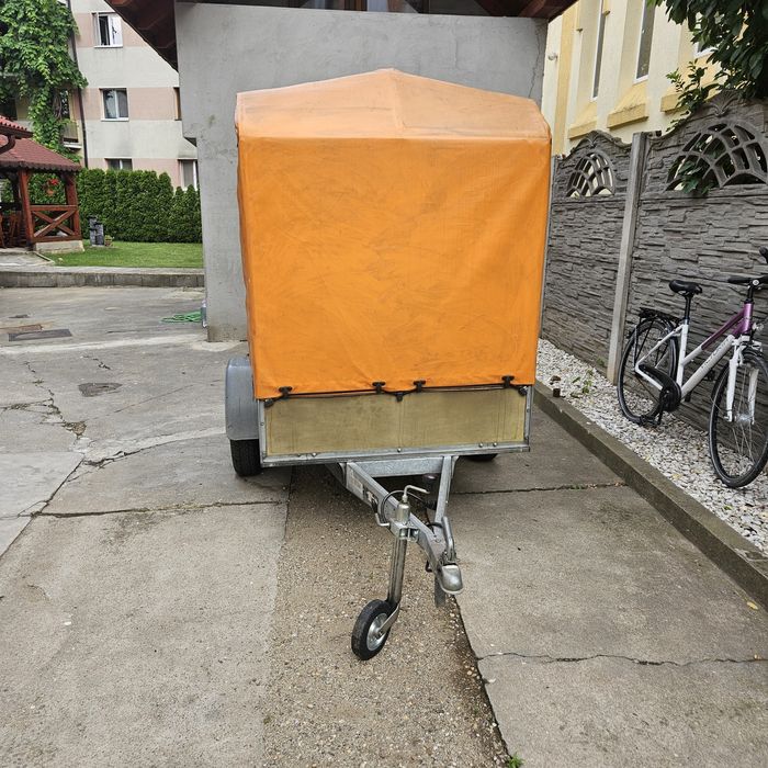 Remorca cu prelata 750kg