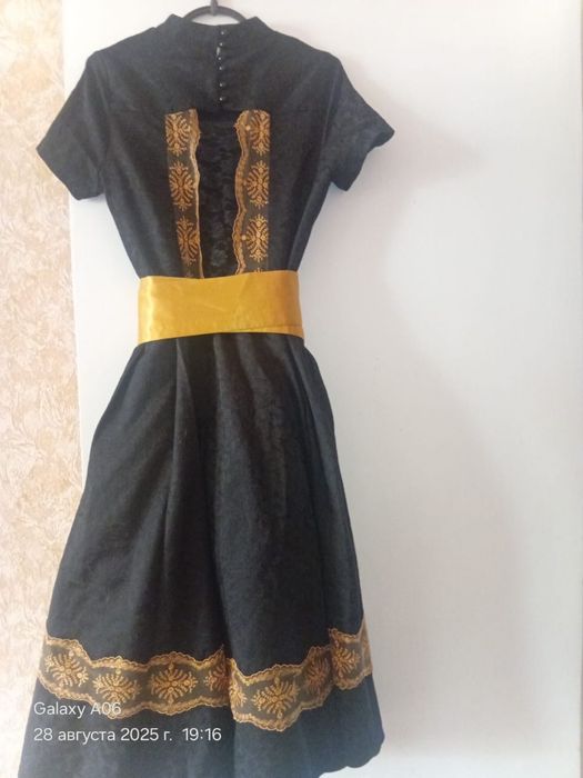 Платья по низким ценнам