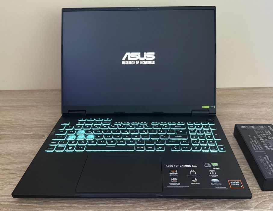 Laptop Gaming ASUS TUF - 32GB RTX 5060 8gb 1TB Ryzen 7 ! A16 FA608