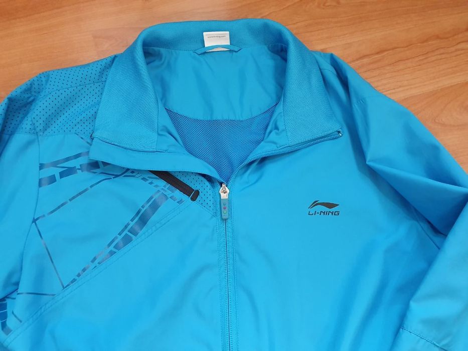 Спортивный костюм li ning фирма, размер м, состояние в идеале
