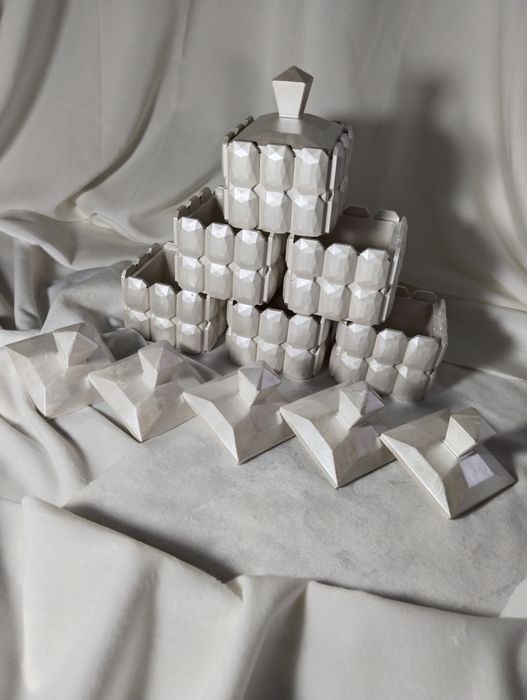 Той табақ 150 теңгеден упаковкасыз