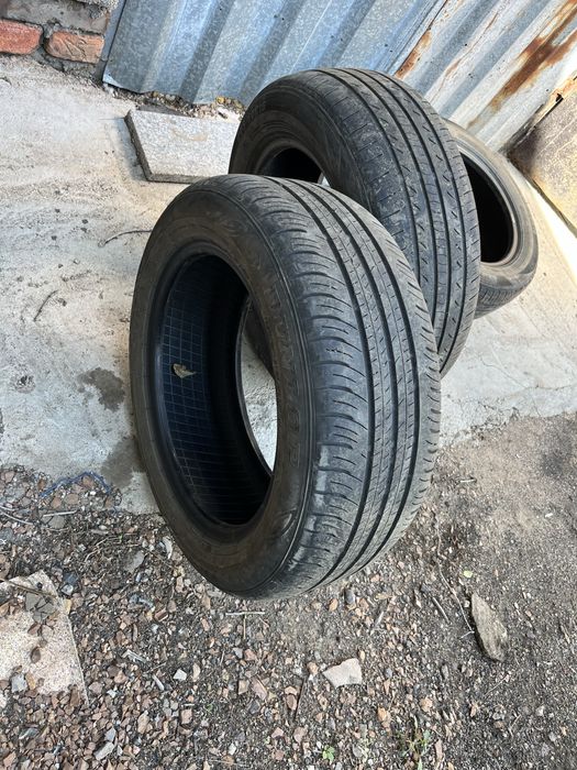 Продам шины в отличном состоянии летник
