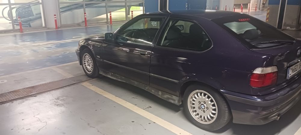 БМВ е36 компакт лилав