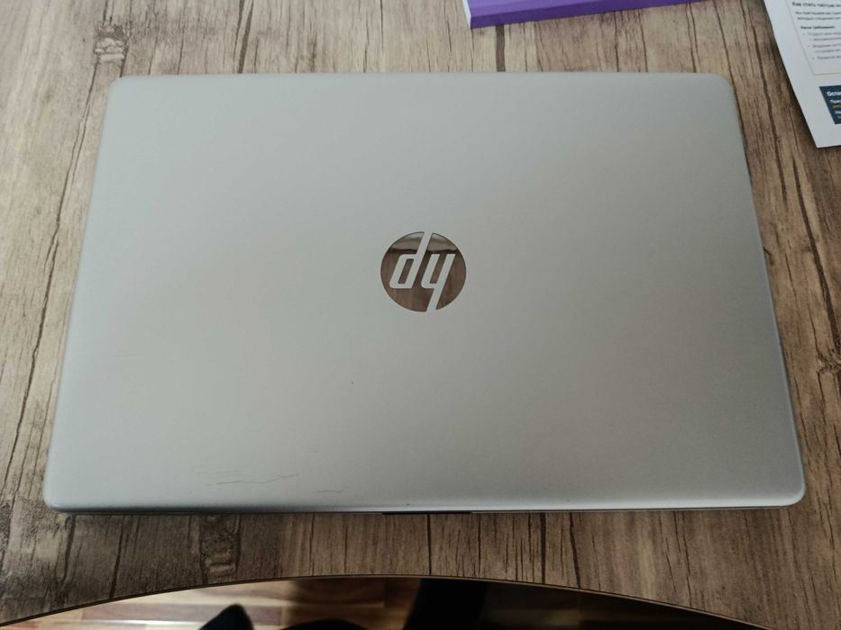 Продам ноутбук HP 15s в хорошем состоянии