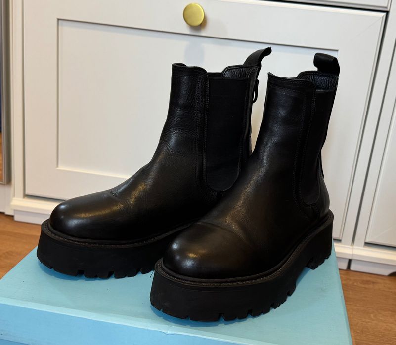 Chunky черни боти от естествена кожа 39 номер