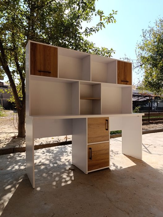 Письменный стол. Pismeniy parta